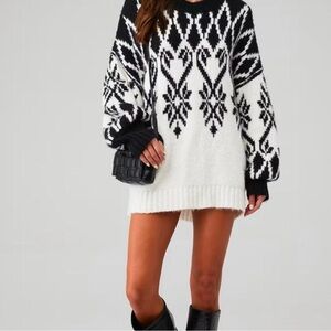 NWOT Free People Fireside Black and White Oversized Sweater Tunic Medium